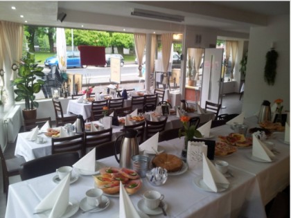 照片: Bei Änni